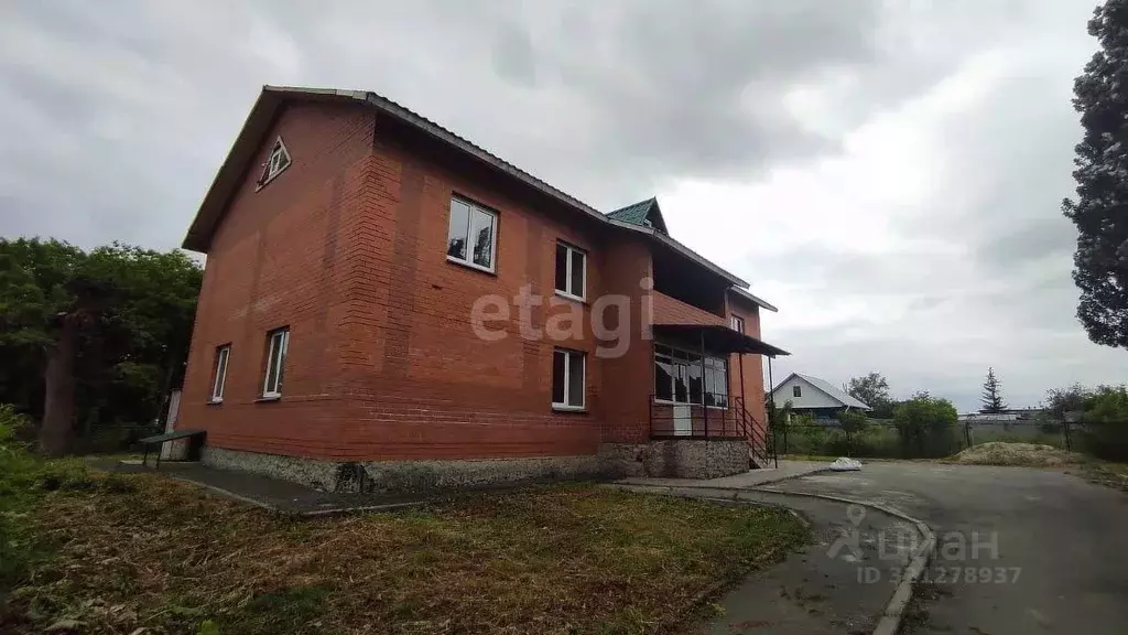 2-к кв. Курганская область, Шадринск ул. Гоголя, 14к1 (69.0 м) - Фото 1