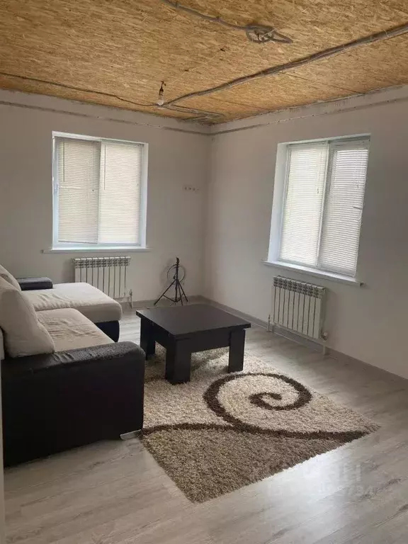 Дом в Саратовская область, с. Сабуровка ул. Ленина (87 м) - Фото 1