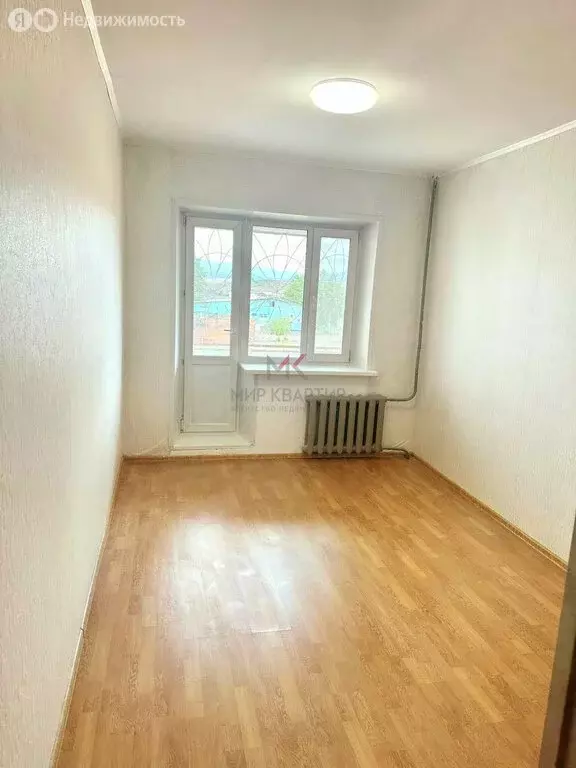 3-комнатная квартира: Шагонар, Саяно-Шушенская улица, 8 (64 м) - Фото 1
