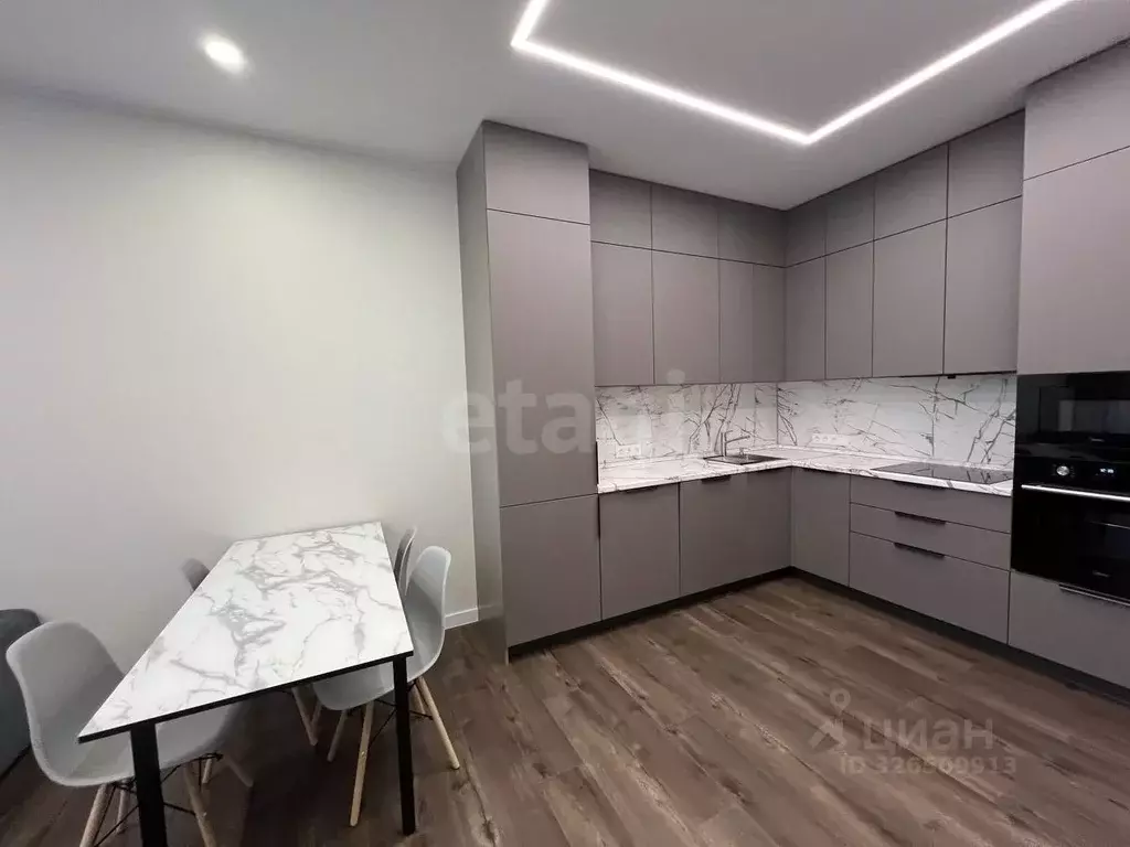 2-к кв. Тюменская область, Тюмень ул. Евгения Войнова, 7 (83.0 м) - Фото 2