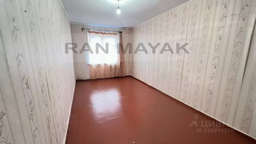 2-к кв. Адыгея, Майкоп Прямая ул., 2 (48.2 м) - Фото 1