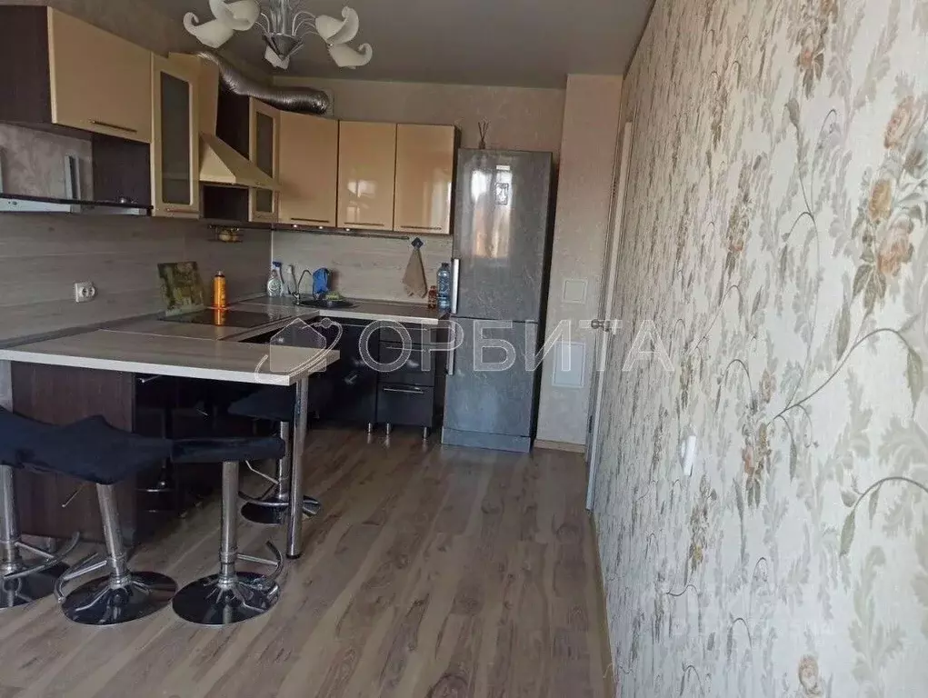 1-к кв. Тюменская область, Тюмень Матмасы мкр, ул. Пражская, 51/1 ... - Фото 0