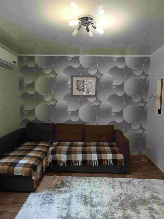 2-к кв. Омская область, Омск просп. Карла Маркса, 48а (32.0 м) - Фото 1