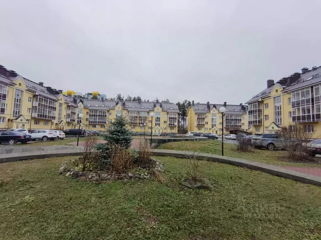 1-к кв. Свердловская область, Екатеринбург ул. Очеретина, 11 (37.0 м) - Фото 0