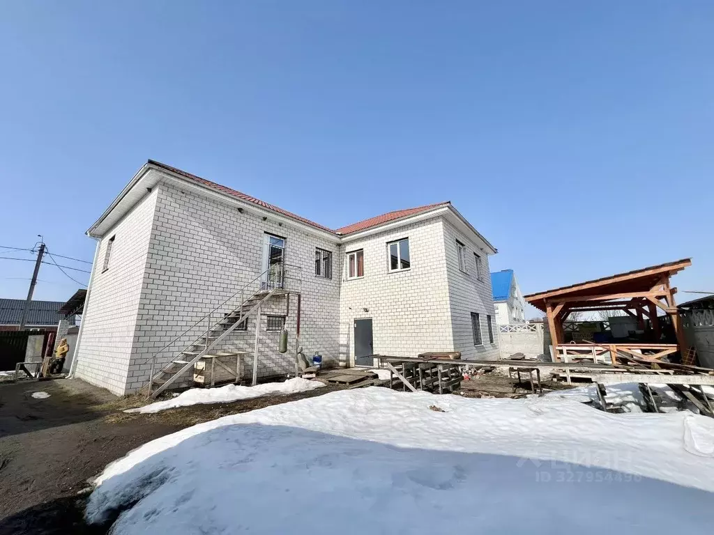 Дом в Брянская область, Брянск Лунная ул. (269 м) - Фото 2