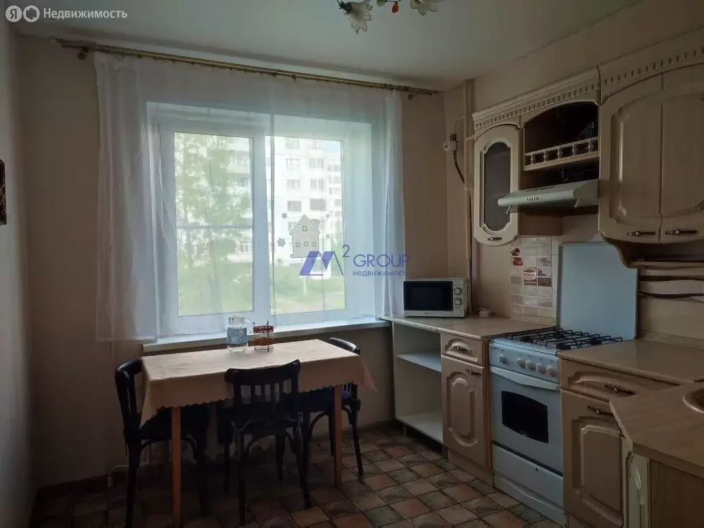 2-комнатная квартира: Ярославль, улица Строителей, 1к4 (52 м) - Фото 1