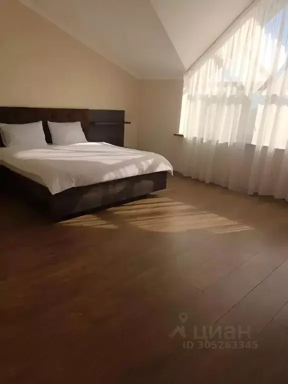 Дом в Краснодарский край, Новороссийск пер. Штормовой, 10 (130 м) - Фото 1