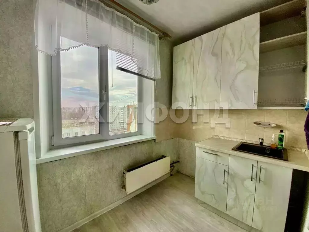 1-к кв. Хакасия, Абакан Торговая ул., 10 (27.5 м) - Фото 2