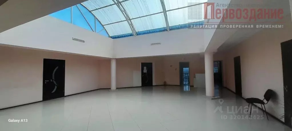 Помещение свободного назначения в Астраханская область, Астрахань ул. ... - Фото 0