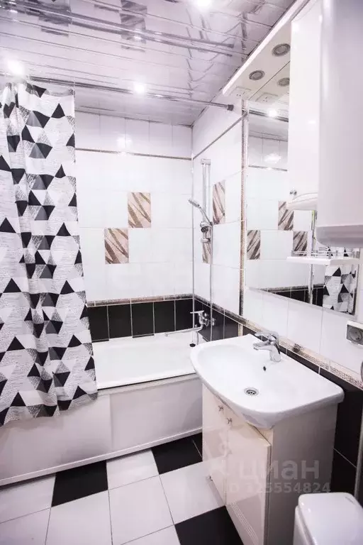 2-к кв. Бурятия, Улан-Удэ ул. Смолина, 54А (41.6 м) - Фото 2