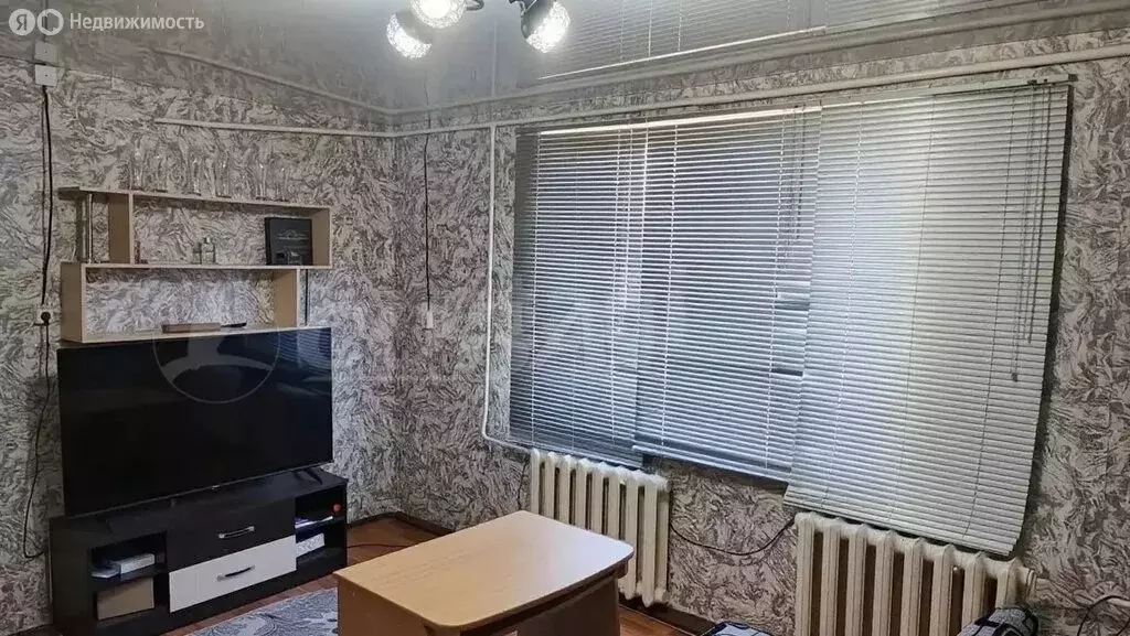 Дом в Тюменская область, Исетский муниципальный округ, посёлок ... - Фото 1