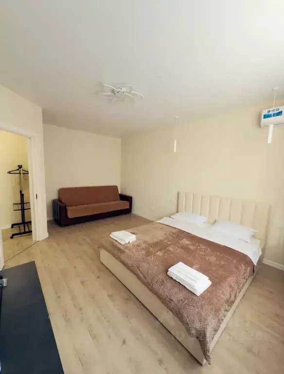 1-к кв. Калмыкия, Элиста ул. Имени Н.С. Хрущева, 15 (38.0 м) - Фото 0