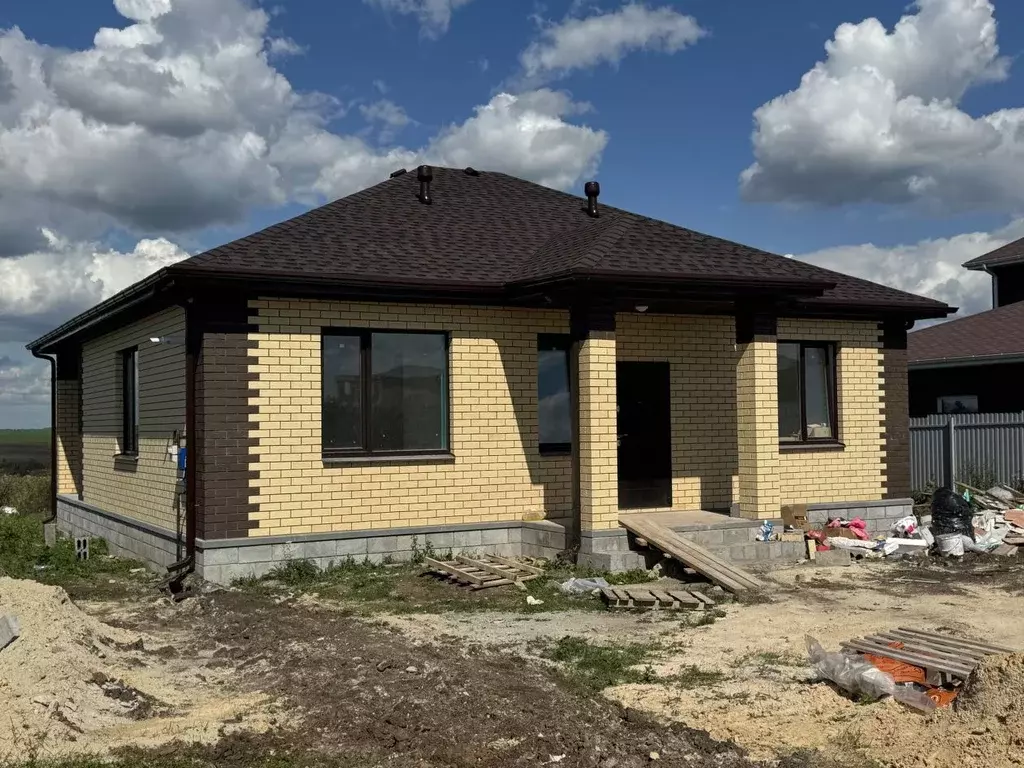 Дом в Белгородская область, Белгородский район, Разумное рп, ... - Фото 1