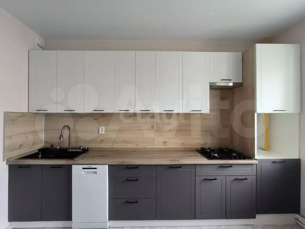 2-к. квартира, 71,5 м, 1/6 эт. - Фото 0