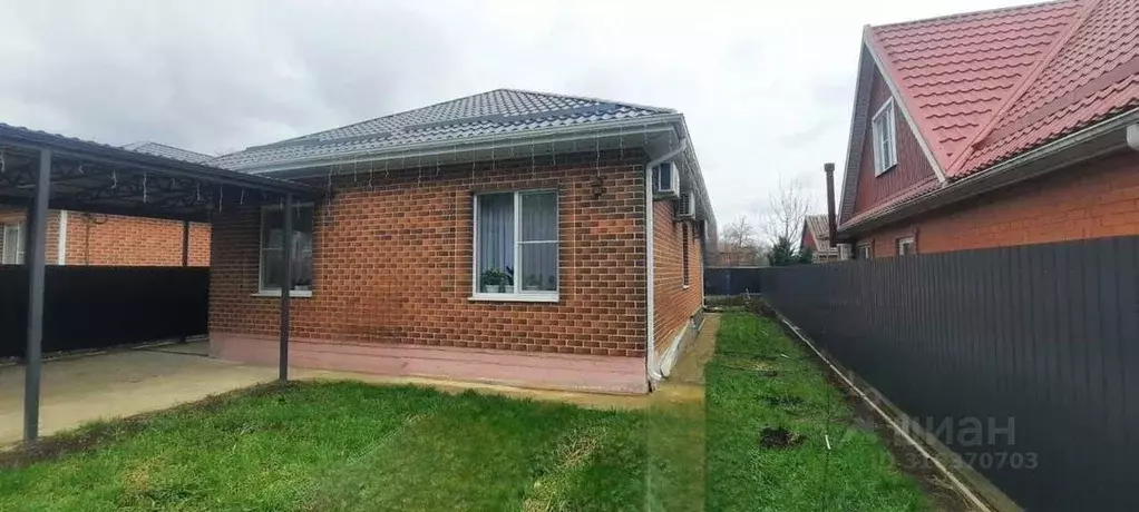 Дом в Краснодарский край, Динской район, Новотитаровская ст-ца ... - Фото 1