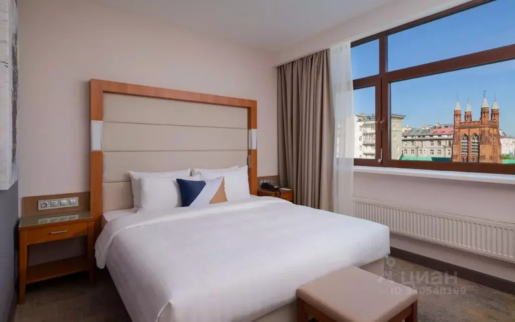 Комната Москва Вознесенский пер., 7 (36.0 м) - Фото 1