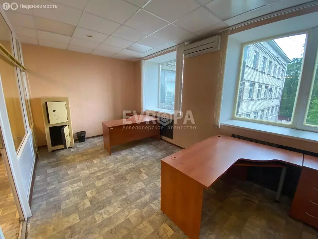 Офис (200 м) - Фото 1