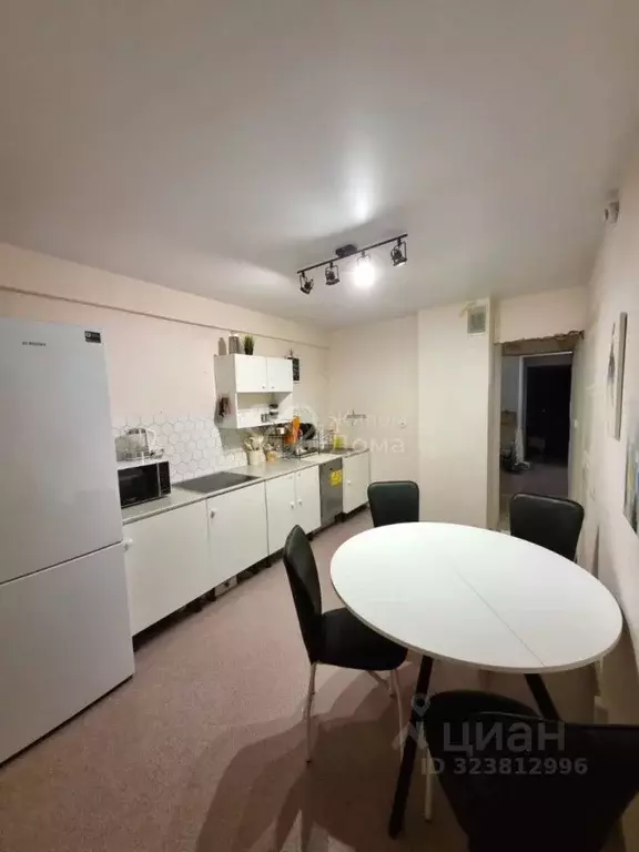 3-к кв. Волгоградская область, Волгоград ул. Фадеева, 61 (89.9 м) - Фото 2