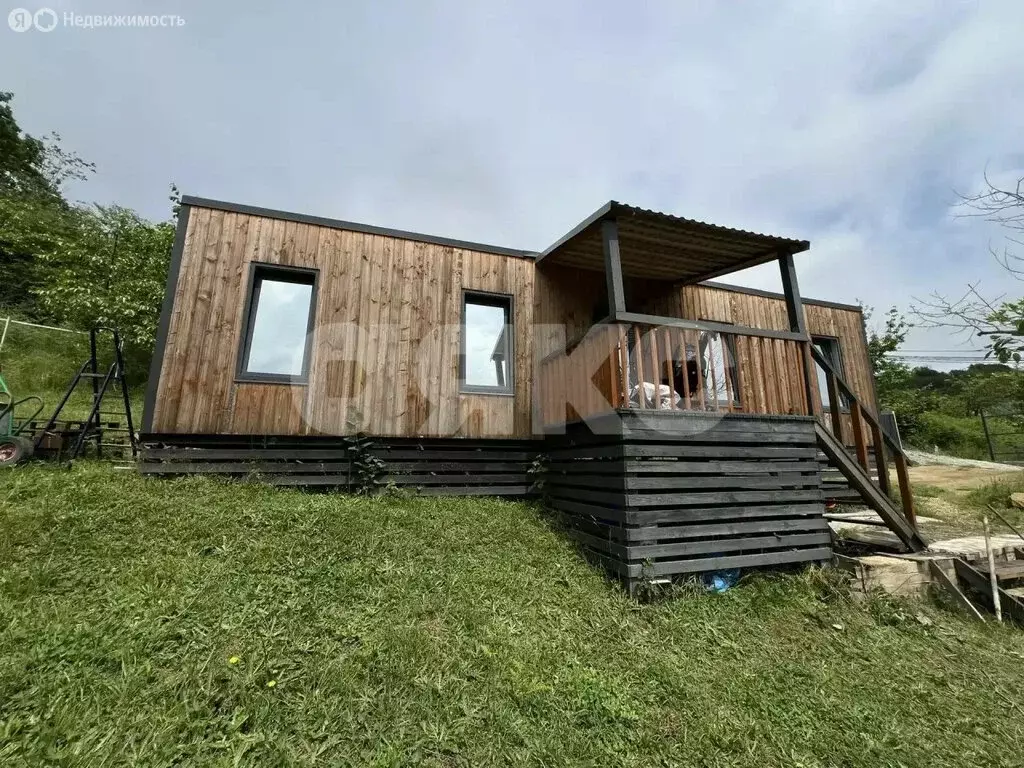 Дом в село Верхнеармянское Лоо, Дачный переулок (50 м) - Фото 2