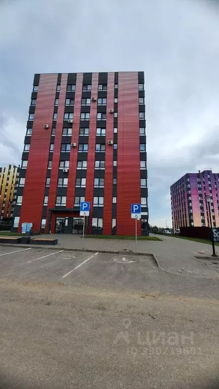 1-к кв. Псковская область, Псковский муниципальный округ, д. Хотицы ... - Фото 1
