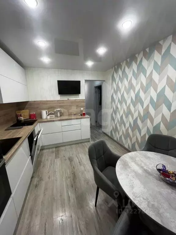 2-к кв. Свердловская область, Верхняя Пышма ул. Машиностроителей, 6Г ... - Фото 1