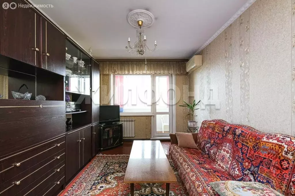 3-комнатная квартира: Новосибирск, Гусинобродское шоссе, 11 (78.5 м) - Фото 1