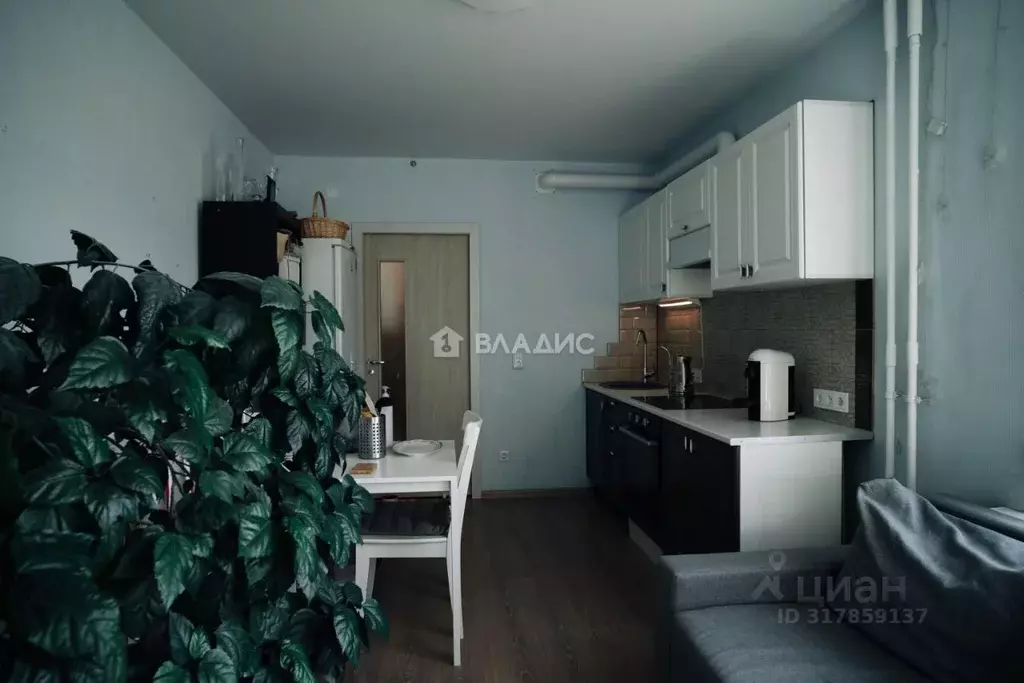 3-к кв. Санкт-Петербург бул. Головнина, 10 (76.2 м) - Фото 0