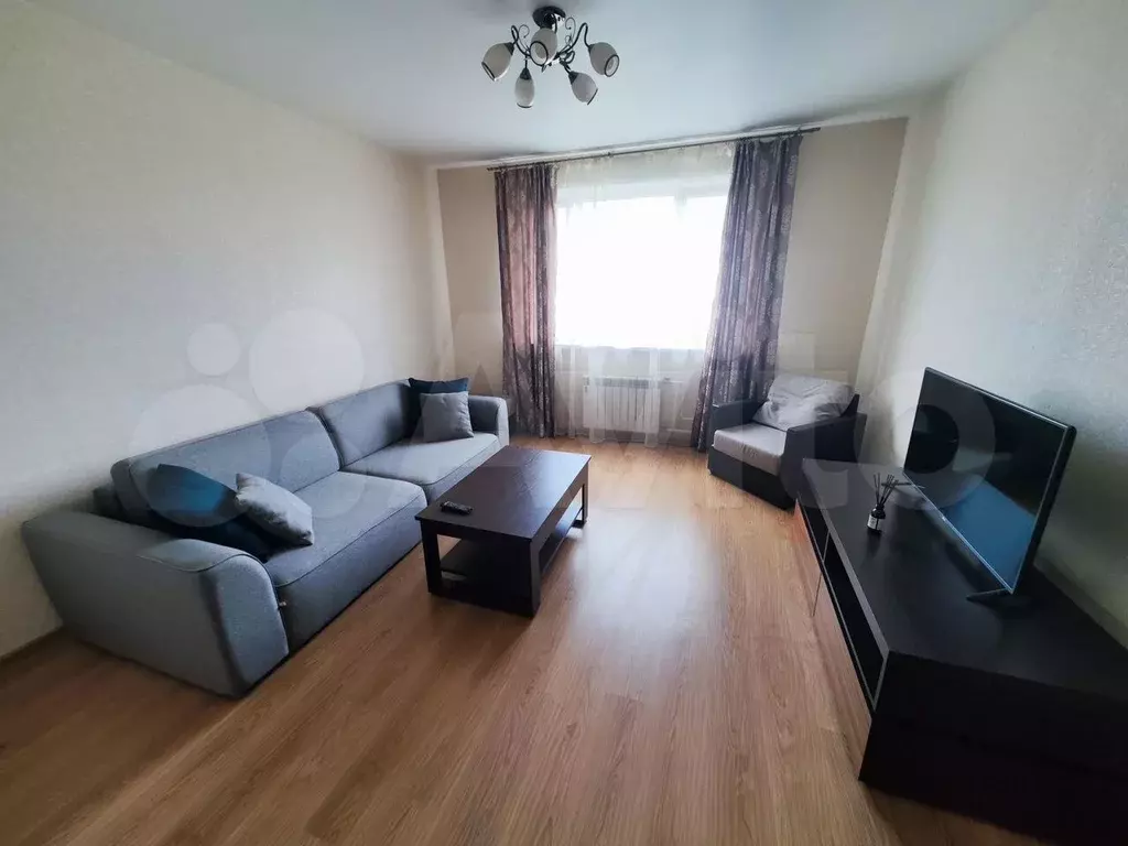 2-к. квартира, 60 м, 9/16 эт. - Фото 1