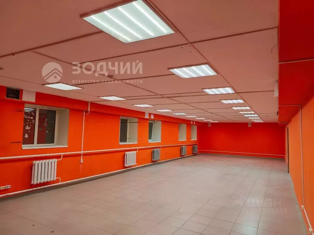Помещение свободного назначения в Чувашия, Чебоксары ул. Короленко, 6А ... - Фото 1