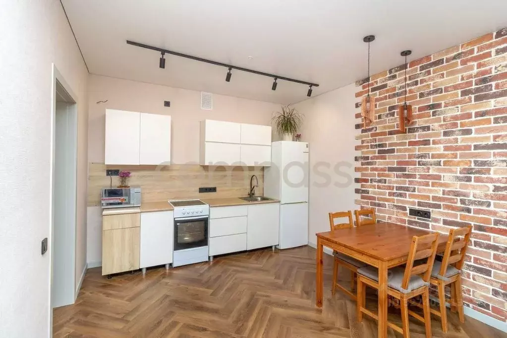 3-к кв. Тюменская область, Тюмень ул. Пожарных и Спасателей, 1к1 (90.0 ... - Фото 2