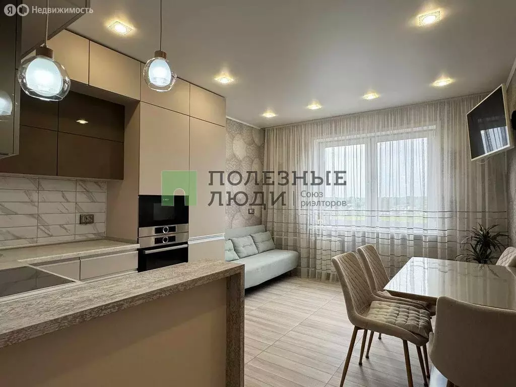 3-комнатная квартира: Орёл, Зареченская улица, 4к2 (77.6 м) - Фото 0