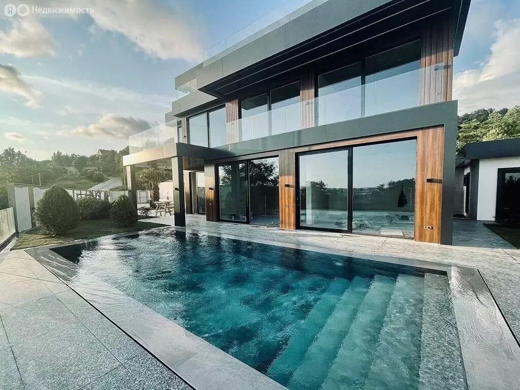 Дом в Сочи, Суздальская улица (260 м) - Фото 1