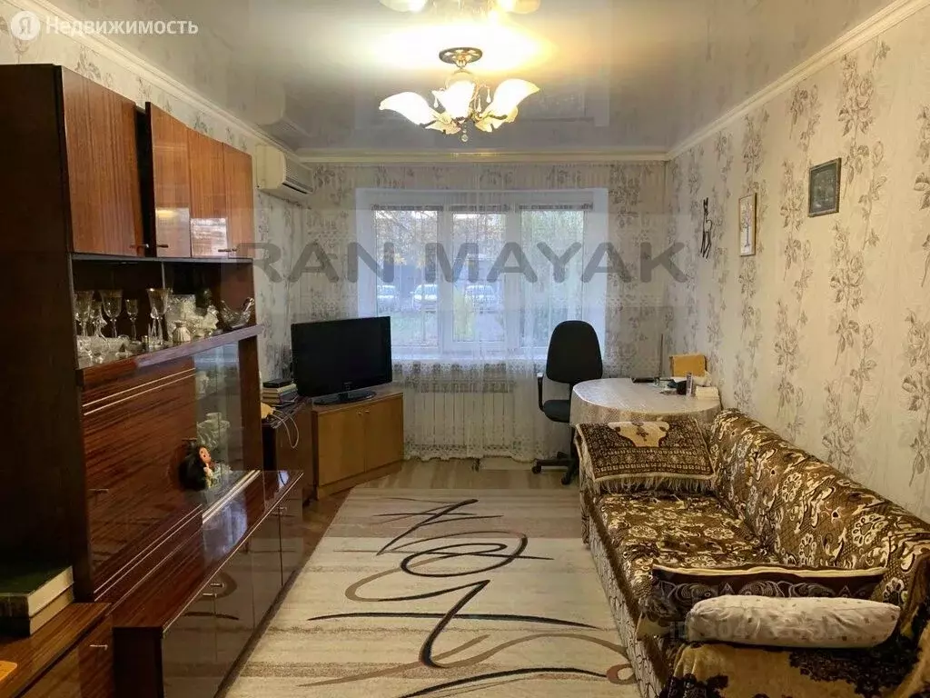 2-к кв. Адыгея, Майкоп Краснооктябрьская ул., 57 (43.0 м) - Фото 1