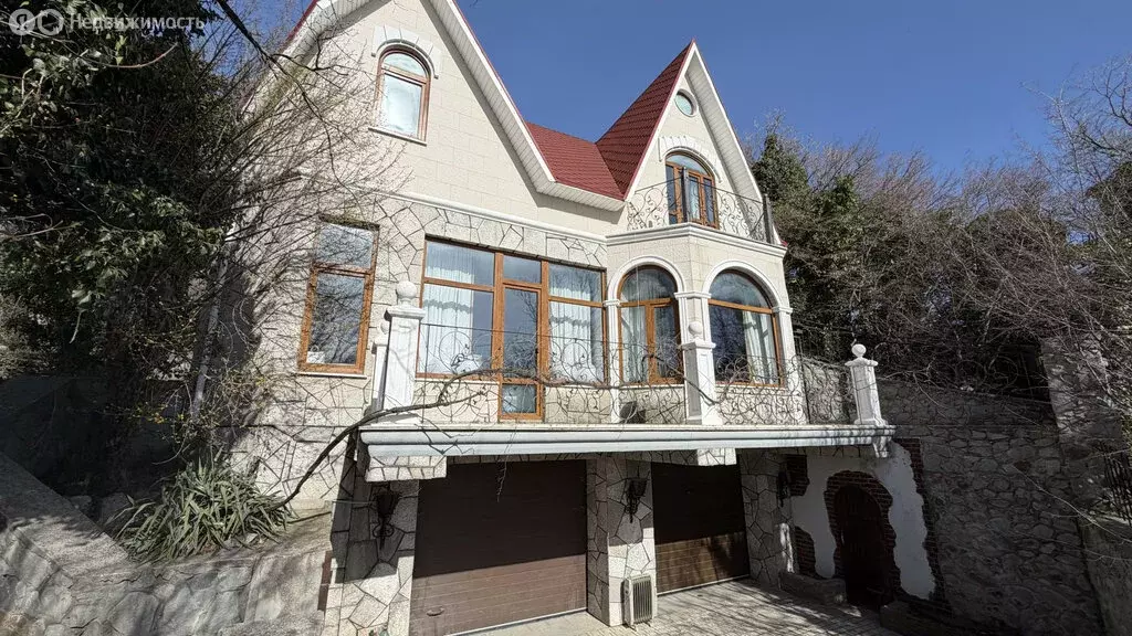 Дом в Республика Крым, муниципальный округ Ялта, посёлок городского ... - Фото 1