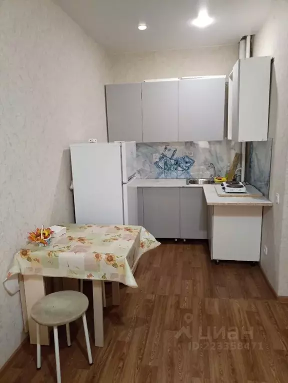 1-к кв. Ульяновская область, Ульяновск ул. Автомобилистов, 7А (25.0 м) - Фото 1