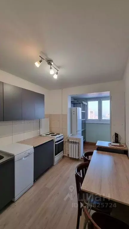 2-к кв. Свердловская область, Екатеринбург ул. Фурманова, 111 (48.0 м) - Фото 1