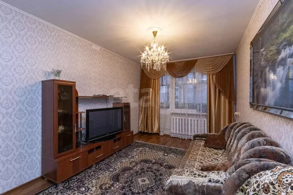2-к кв. Тюменская область, Тюмень Ялуторовская ул., 12 (50.6 м) - Фото 1