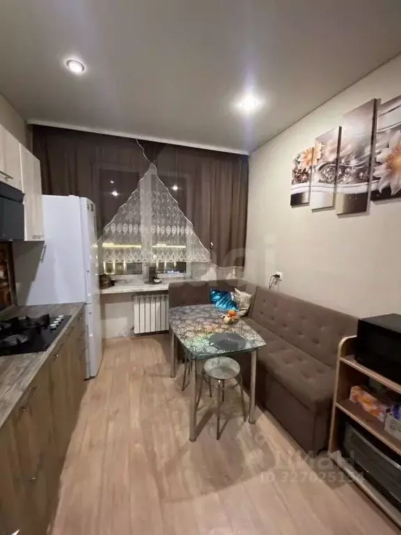 2-к кв. Челябинская область, Челябинск просп. Ленина, 11 (60.3 м) - Фото 0