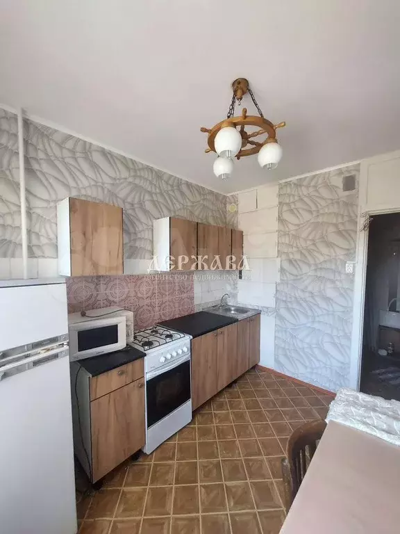 3-к. квартира, 64 м, 4/9 эт. - Фото 0