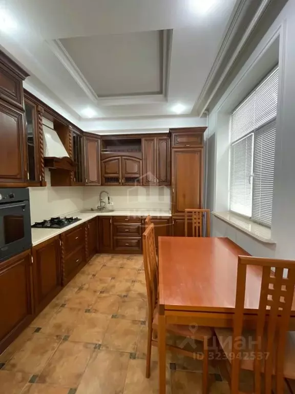 3-к кв. Дагестан, Махачкала ул. Магомета Гаджиева, 166В (110.0 м) - Фото 2