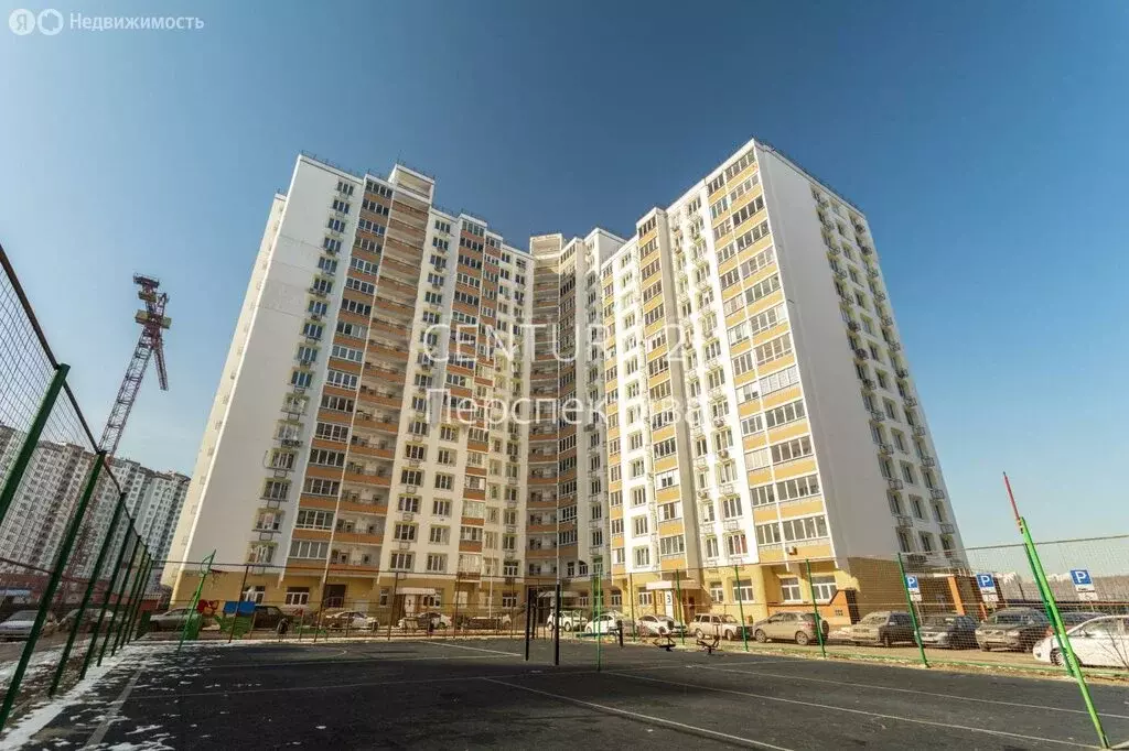 1-комнатная квартира: Дзержинский, улица Доркина, 6 (60.9 м) - Фото 0