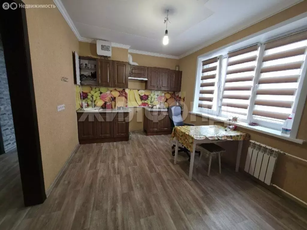 3-комнатная квартира: Новосибирск, улица Виктора Шевелёва, 30 (86 м) - Фото 0