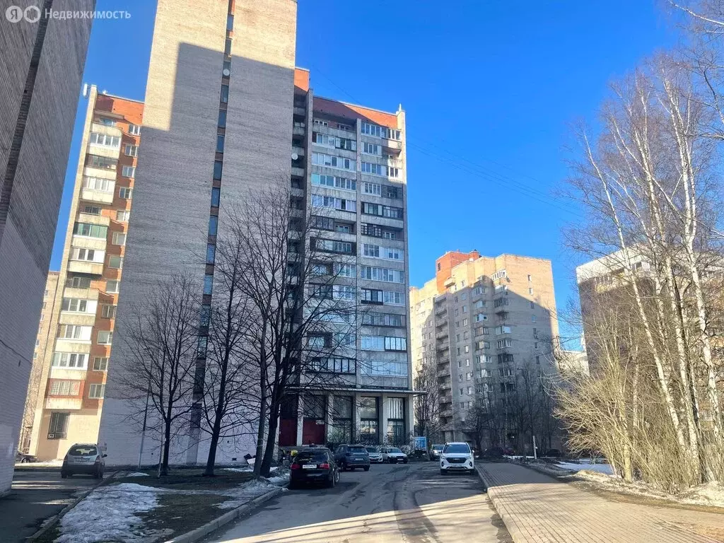 1к в 6-комнатной квартире (12 м) - Фото 1