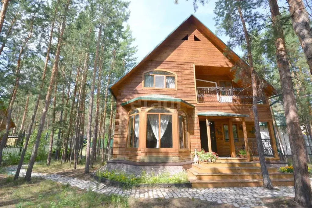 Дом в Саха (Якутия), Якутск ул. Кустук, 52/1А (165 м) - Фото 0