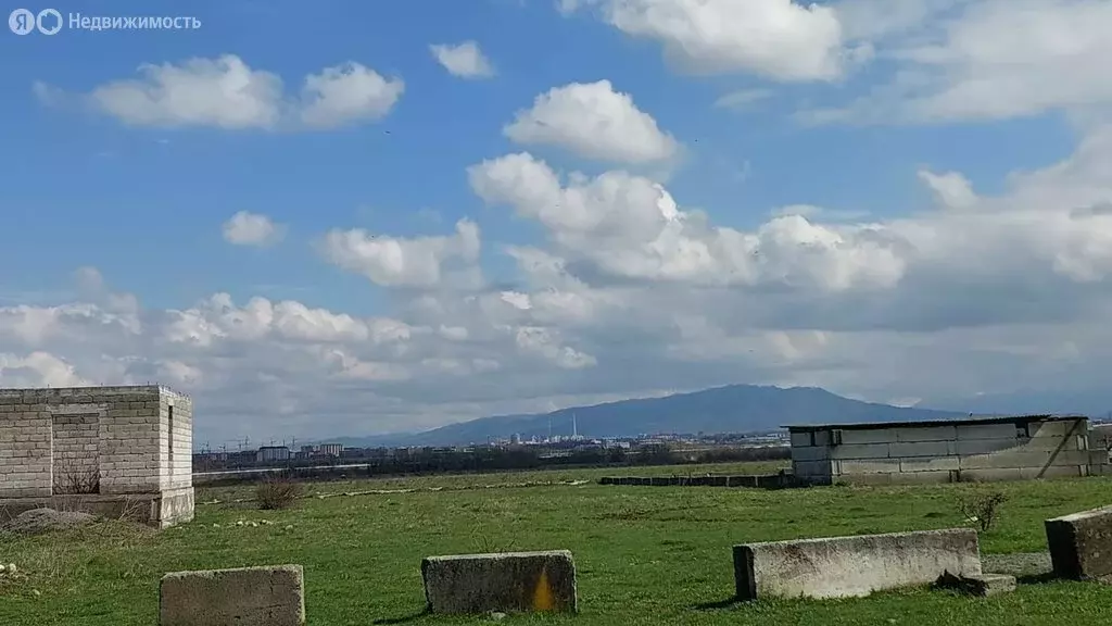 Участок в село Гизель, улица Генерала Бароева (9 м) - Фото 1