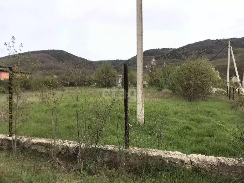 Участок в Севастополь с. Подгорное, ул. Садовая (10.0 сот.) - Фото 1