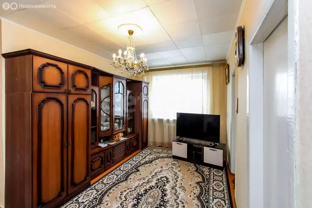 4-комнатная квартира: Тюмень, улица Рационализаторов, 19 (59.7 м) - Фото 2