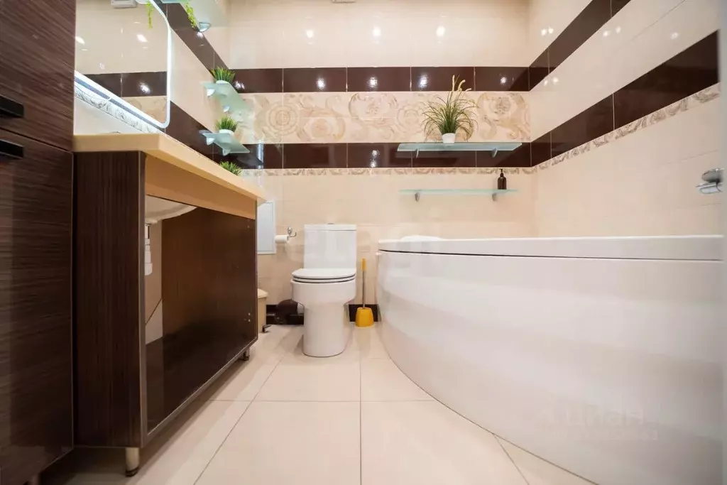 2-к кв. Калининградская область, Калининград ул. Юрия Гагарина, 2Ак2 ... - Фото 1