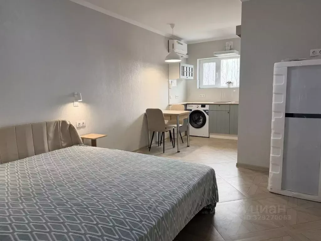Гараж в Крым, Алушта  (24 м) - Фото 1