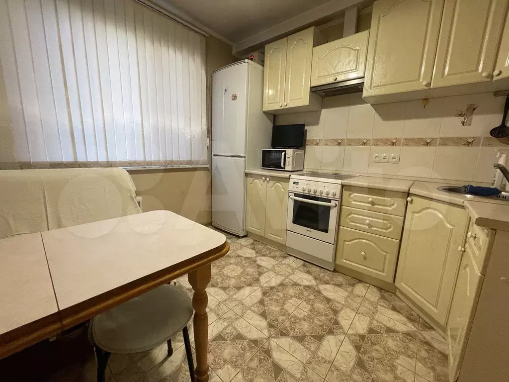 1-к. квартира, 40 м, 5/14 эт. - Фото 0